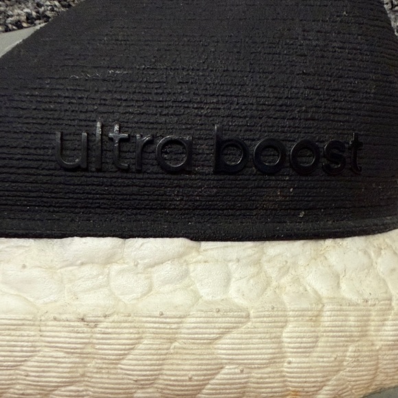 Men's Adidas Ultraboost, Charcoal Gray - Picture 2 of 10